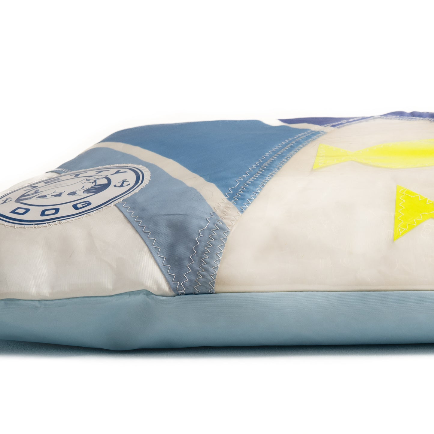 #4 Go Fish Sail Bed